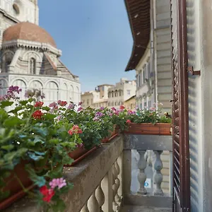 Di Piazza Del Duomo 2*, Floransa İtalya